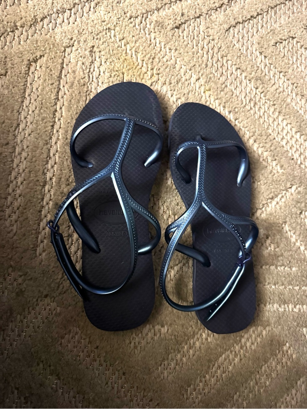 Havaianas Women's Dark Brown Strappy T-Back Sandals